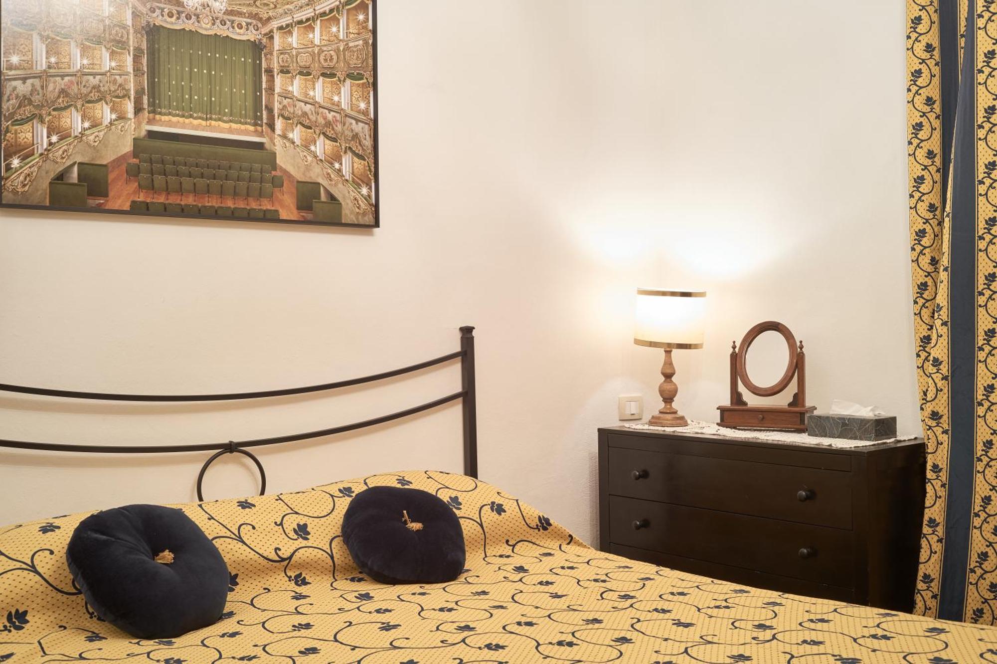 Appartement La Casa Fra La Storia E Il Mare à Imperia Extérieur photo
